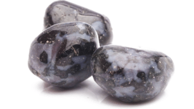 Black Gemstones: A Complete Guide to Their Beauty, Meaning, and Use 8 Black Gemstones